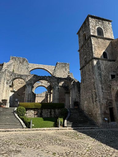 Chiesa, Abbazia del Goleto ai benedettini di Montevergine