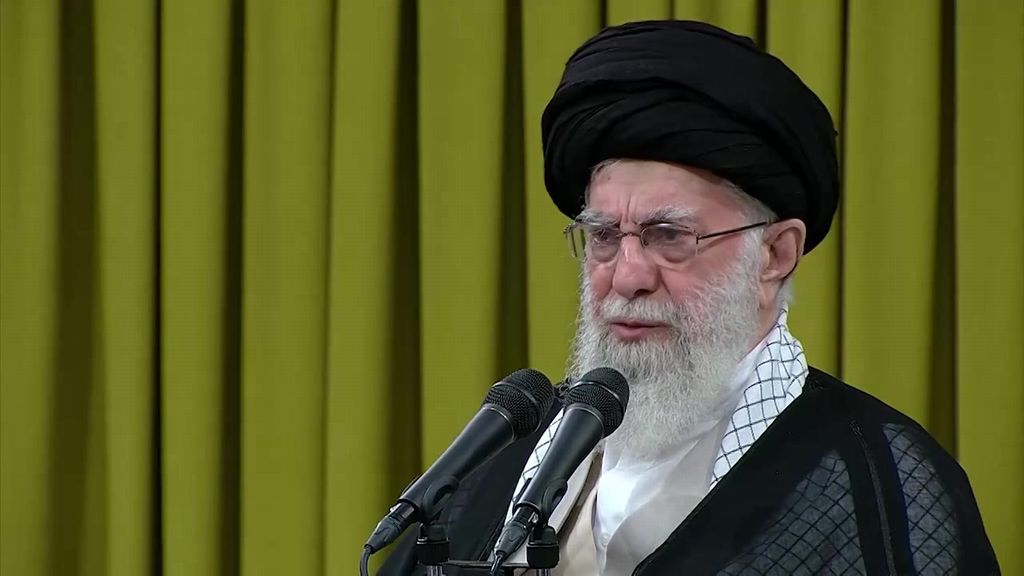 Iran, l’ayatollah Khamenei: contro Netanyahu serve “sentenza di esecuzione”