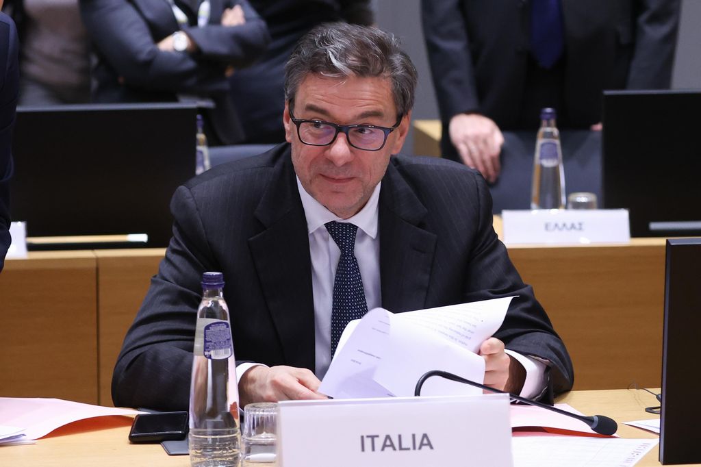 Unicredit-Bpm, Giorgetti: operazione non concordata col governo, valuteremo