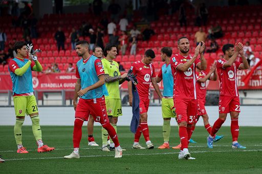 Calcio, Coppa Italia, Bologna-Monza 4-0, felsinei ai quarti