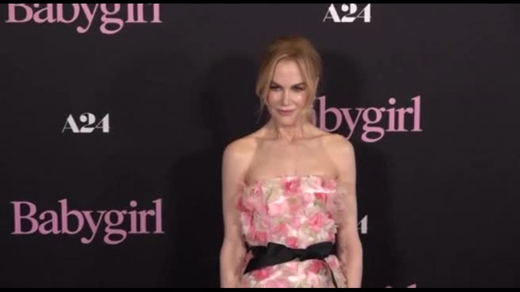 Nicole Kidman sul tappeto rosa alla prima di ‘Babygirl’ a Los Angeles