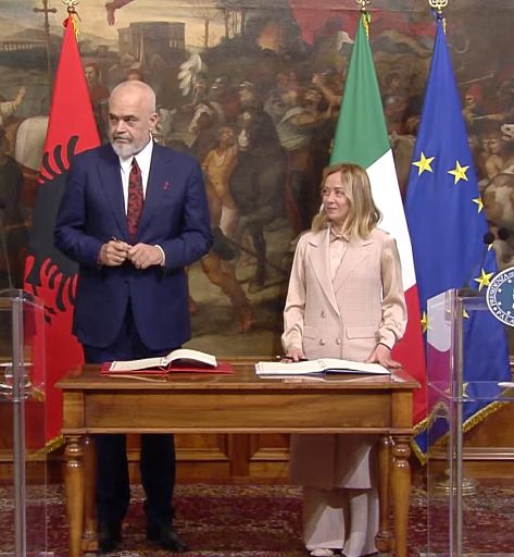 Meloni: oggi firma intesa per energia verde da Albania a Italia